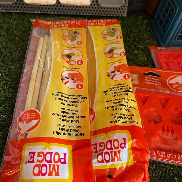 Mod Podge Mod Mold bundle - Picture 5 of 11